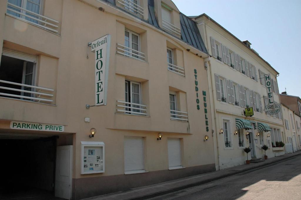 Hotel Et Studios D'Orfeuil Бурбонн-ле-Бен Экстерьер фото