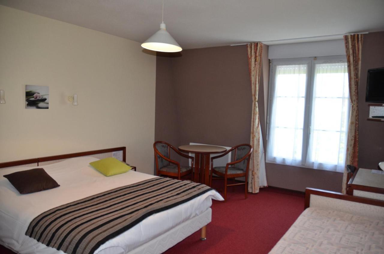 Hotel Et Studios D'Orfeuil Бурбонн-ле-Бен Экстерьер фото