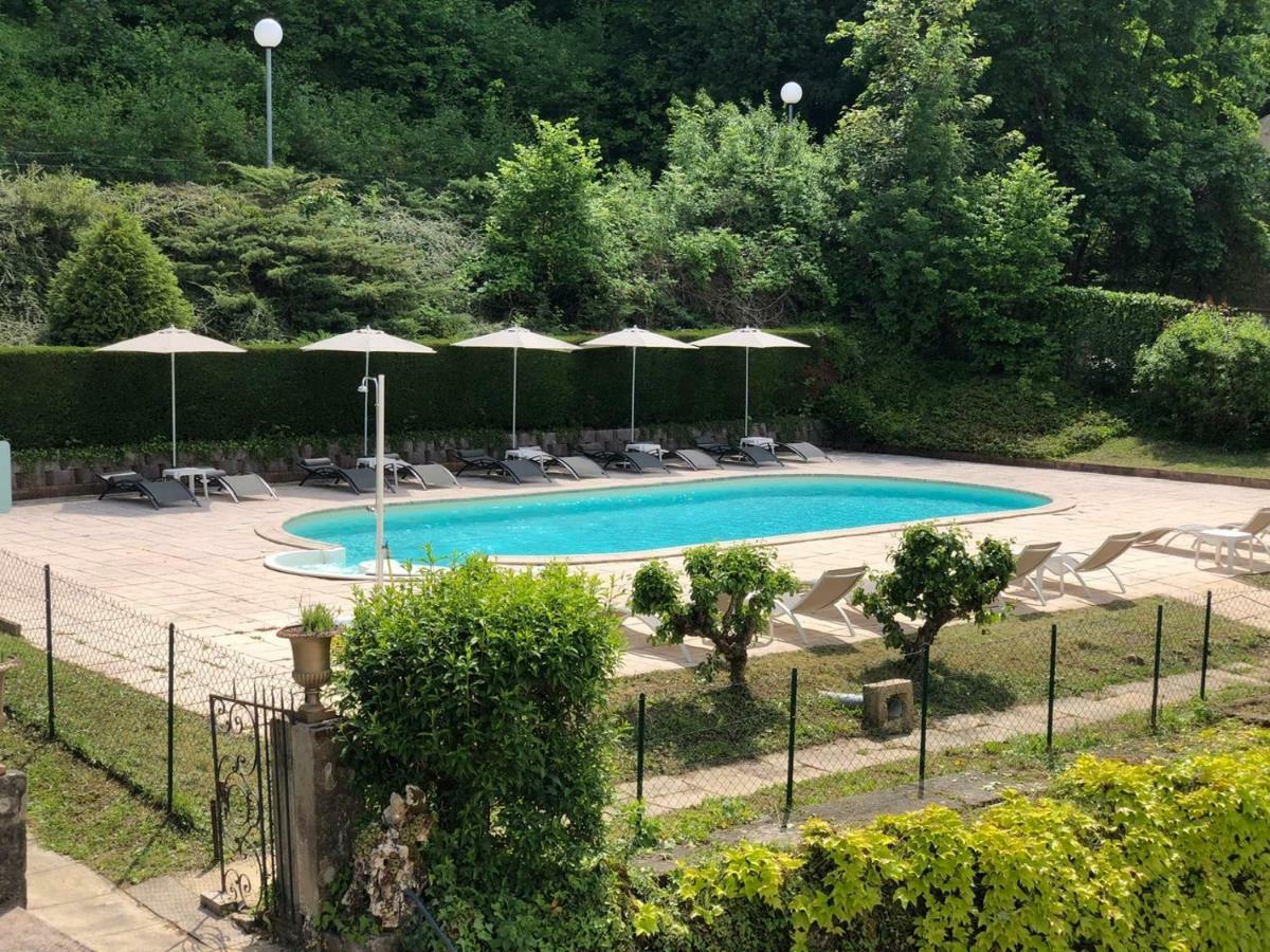 Hotel Et Studios D'Orfeuil Бурбонн-ле-Бен Экстерьер фото