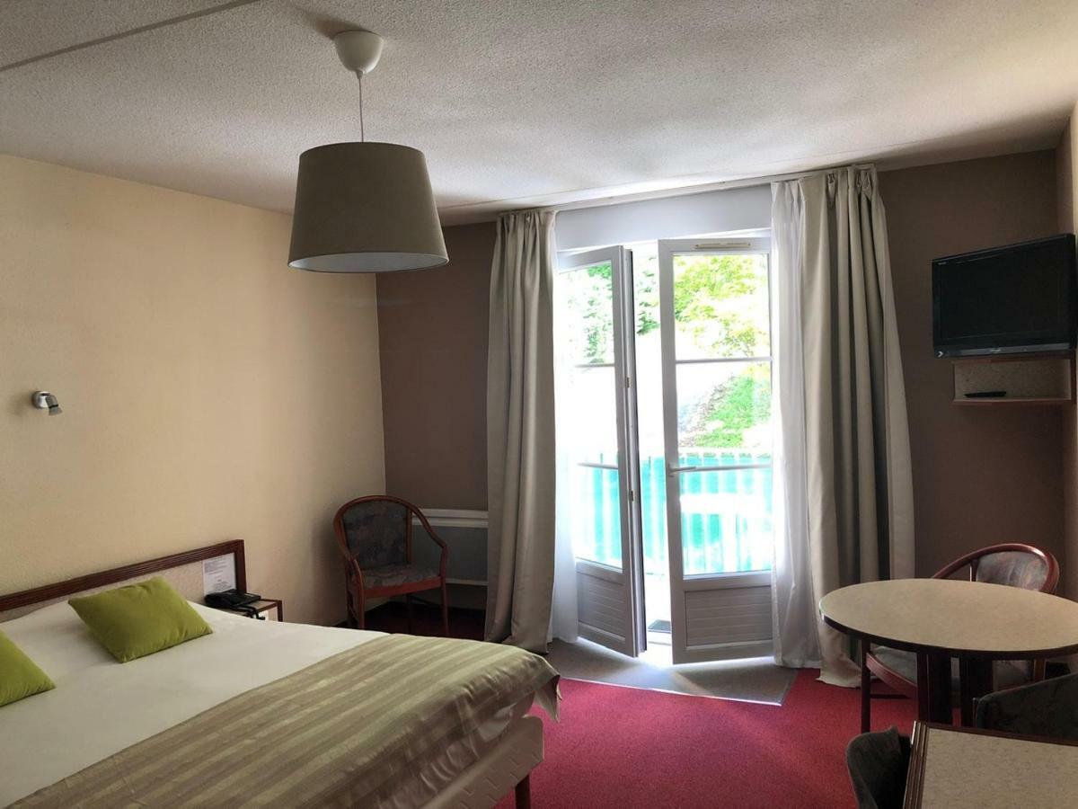 Hotel Et Studios D'Orfeuil Бурбонн-ле-Бен Экстерьер фото